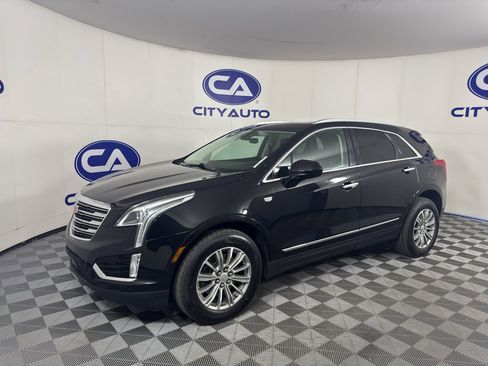 Used 2017 Cadillac XT5 Luxury AWD/4WD image 7