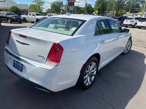 Used 2015 Chrysler 300 C w/ Harman/Kardon Audio Group AWD/4WD image 7
