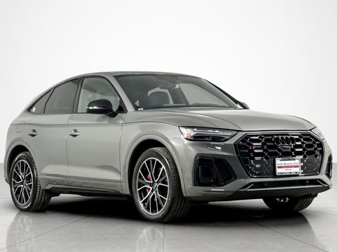 Used 2023 Audi SQ5 Prestige w/ Prestige Package image 7