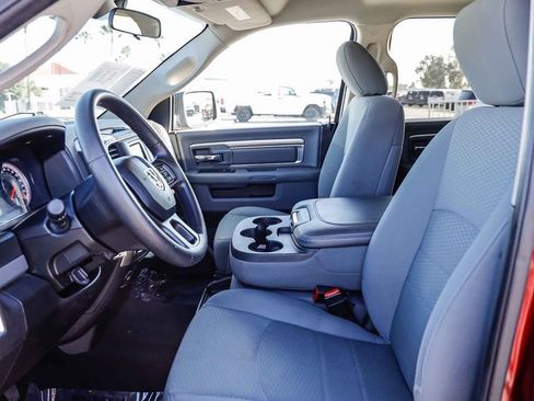 Used 2019 RAM 1500 Classic SLT image 18