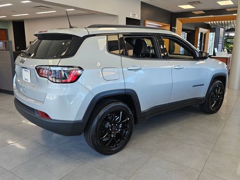 New 2026 Jeep Compass Latitude w/ Quick Order Package 29K AWD/4WD image 12