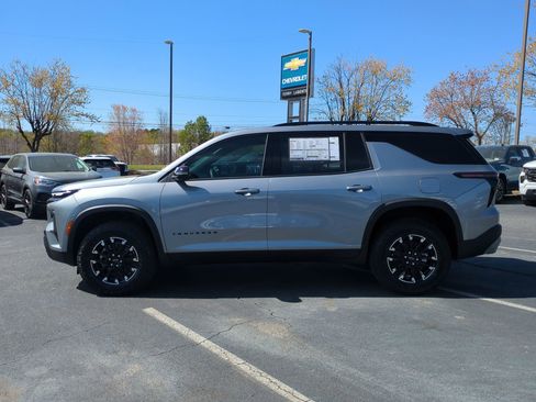 New 2026 Chevrolet Traverse Z71 w/ Driver Confidence Package AWD/4WD image 6