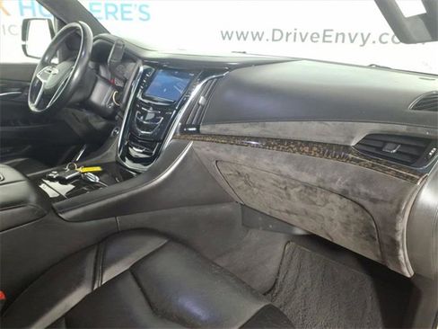 Used 2015 Cadillac Escalade ESV Platinum image 22