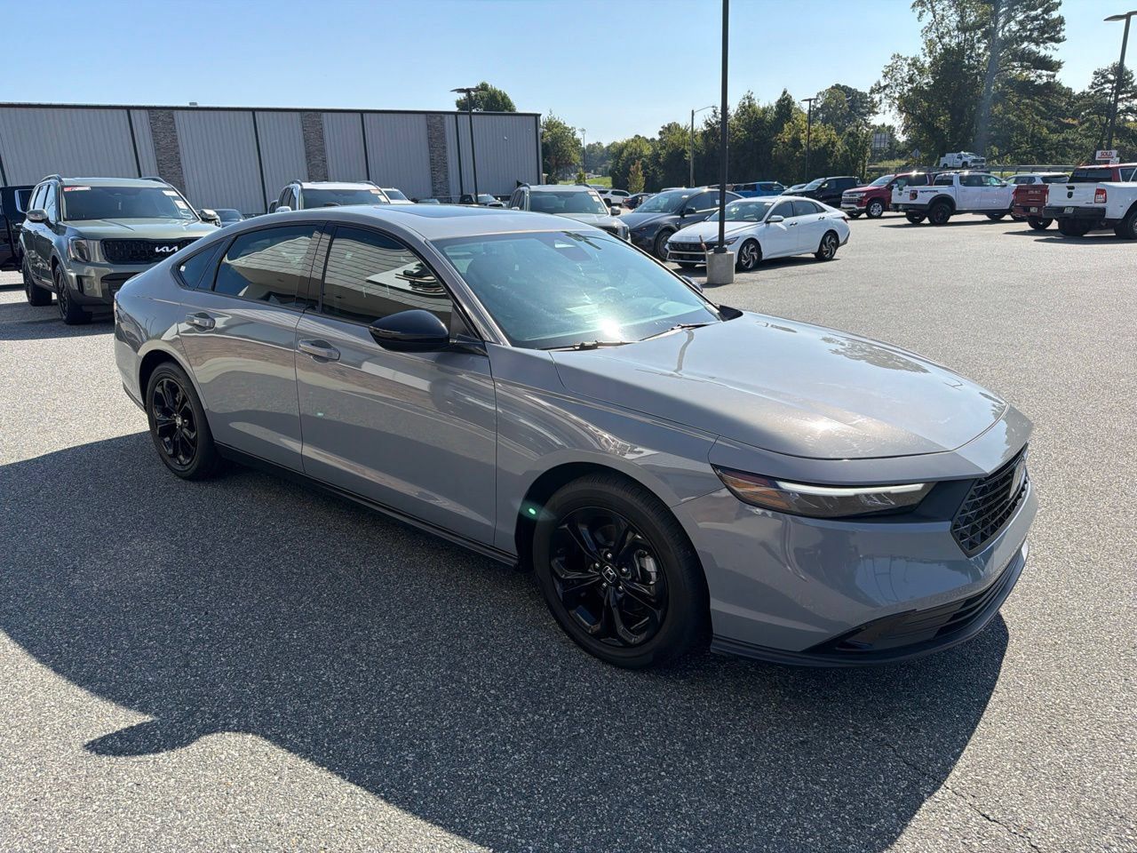Used 2025 Honda Accord SE image 10
