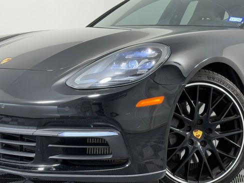 Used 2018 Porsche Panamera 4S image 11