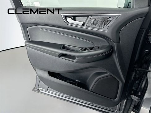 Certified 2022 Ford Edge Titanium image 27