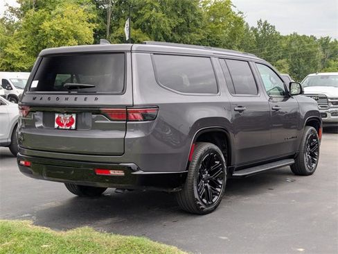 New 2025 Jeep Wagoneer L Series II w/ Convenience Group I image 7