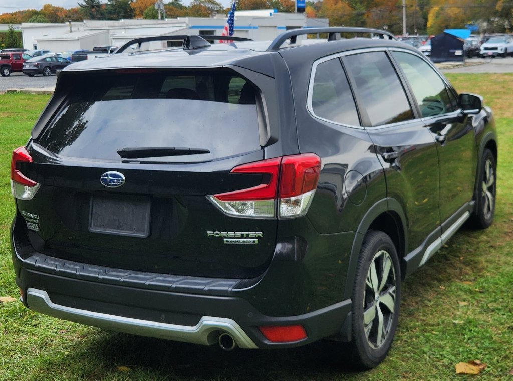 Used 2021 Subaru Forester Touring AWD/4WD image 5