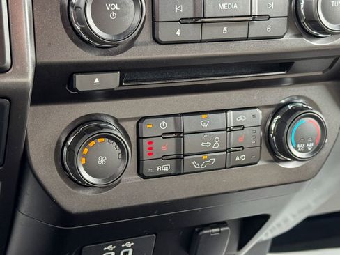 Certified 2018 Ford F150 XLT w/ Equipment Group 302A Luxury image 38