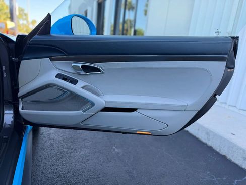 Used 2017 Porsche 911 Turbo S AWD/4WD image 21