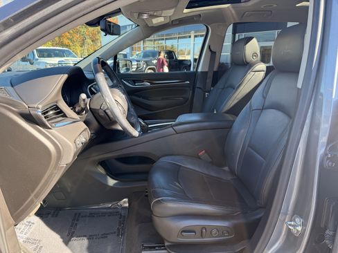 Certified 2021 Buick Enclave Avenir w/ Trailering Package, 5000 lbs. image 11