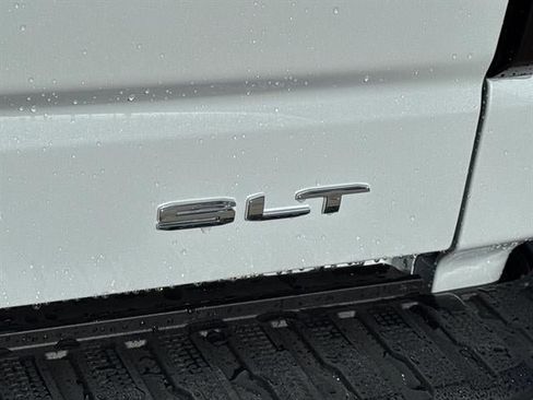 Used 2026 GMC Sierra 1500 SLT w/ SLT Premium Plus Package AWD/4WD image 11