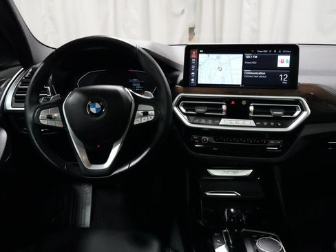 Used 2023 BMW X3 xDrive30i w/ Premium Package AWD/4WD image 3