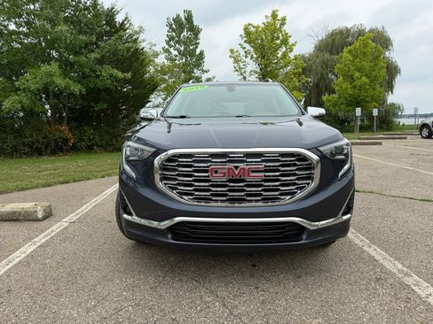 Used 2019 GMC Terrain Denali AWD/4WD image 2