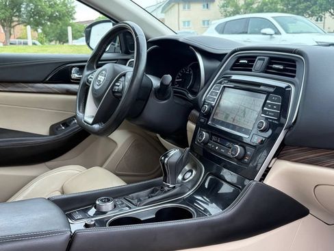 Used 2018 Nissan Maxima Platinum FWD image 14