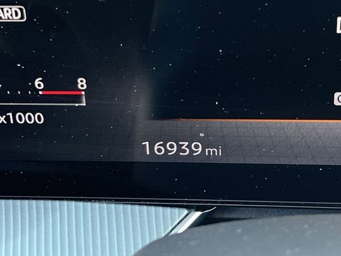 Certified 2025 Nissan Murano SL image 9