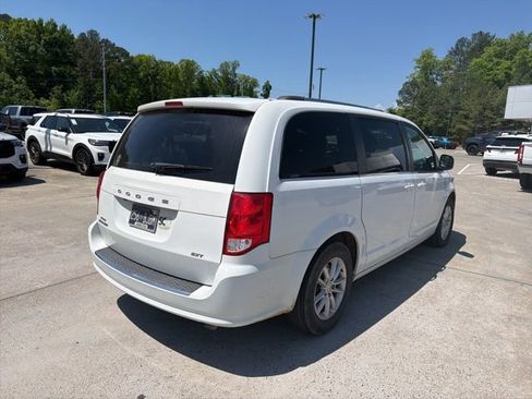 Used 2019 Dodge Grand Caravan SXT FWD image 9