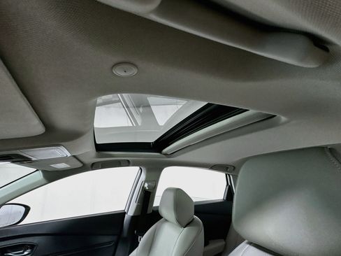 Used 2023 Honda Accord Touring image 5