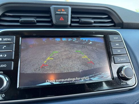 Used 2025 Nissan Versa SV FWD image 23
