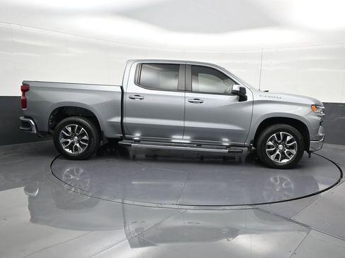 Used 2025 Chevrolet Silverado 1500 LT RWD image 7