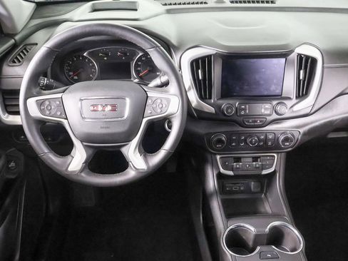 Used 2022 GMC Terrain SLT w/ Tech Package image 8