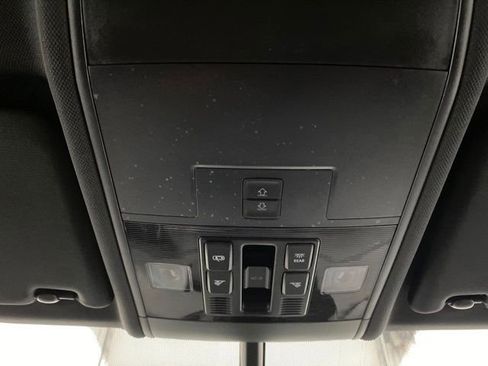 Used 2020 Volkswagen Atlas Cross Sport SEL image 27