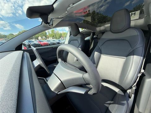 Used 2026 Tesla Model Y Long Range AWD/4WD image 10