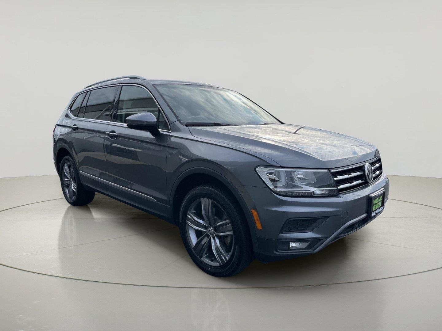 Used 2020 Volkswagen Tiguan SEL AWD/4WD image 1