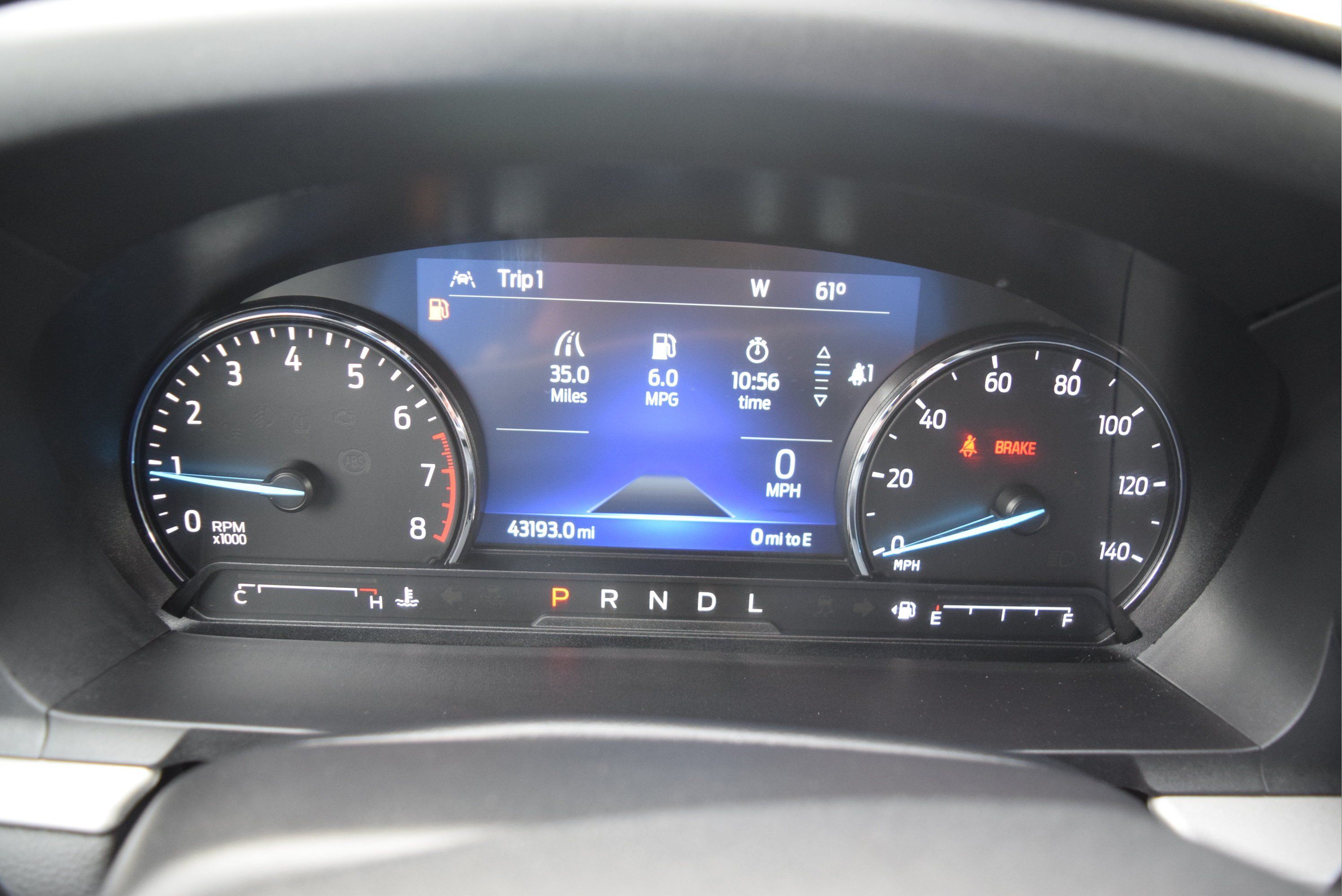Used 2023 Ford Explorer XLT AWD/4WD image 12