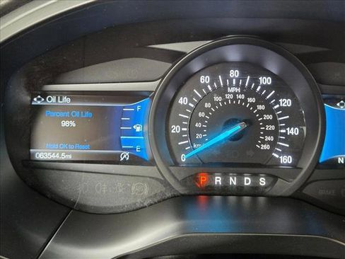 Used 2022 Ford Edge SEL image 11