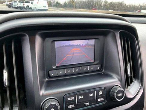 Used 2015 Chevrolet Colorado W/T image 15