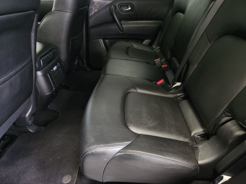 Used 2022 Nissan Armada SV AWD/4WD image 30