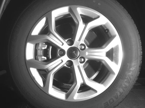 Used 2025 Jeep Compass Latitude image 12