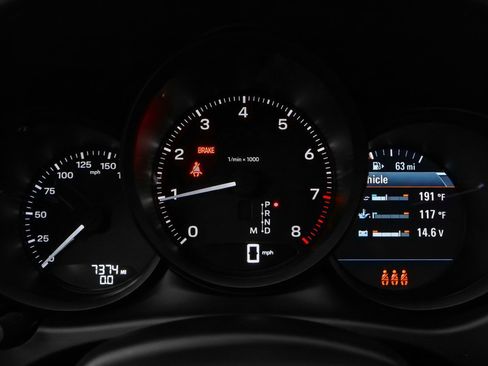 Used 2025 Porsche Macan image 28