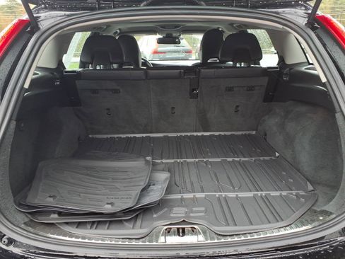 Used 2015 Volvo V60 T5 Platinum AWD/4WD image 5