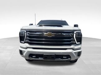 Used 2024 Chevrolet Silverado 3500 High Country w/ High Country Premium Package AWD/4WD video 2