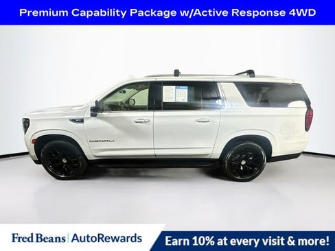 Used 2023 GMC Yukon XL Denali AWD/4WD image 5