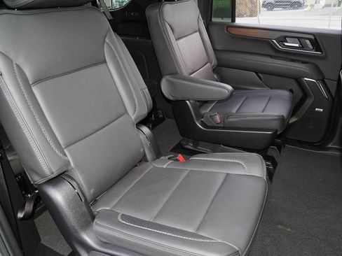 Used 2025 GMC Yukon XL Denali image 21