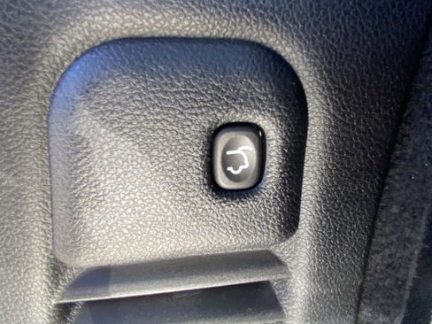 Certified 2024 Dodge Durango GT image 8