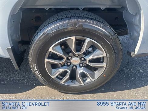 Used 2024 Chevrolet Silverado 1500 LT AWD/4WD image 10