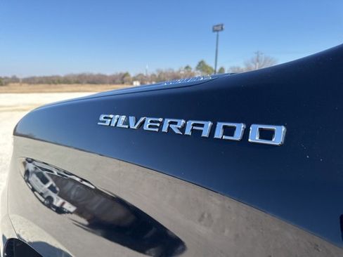 Used 2023 Chevrolet Silverado 1500 LT image 11