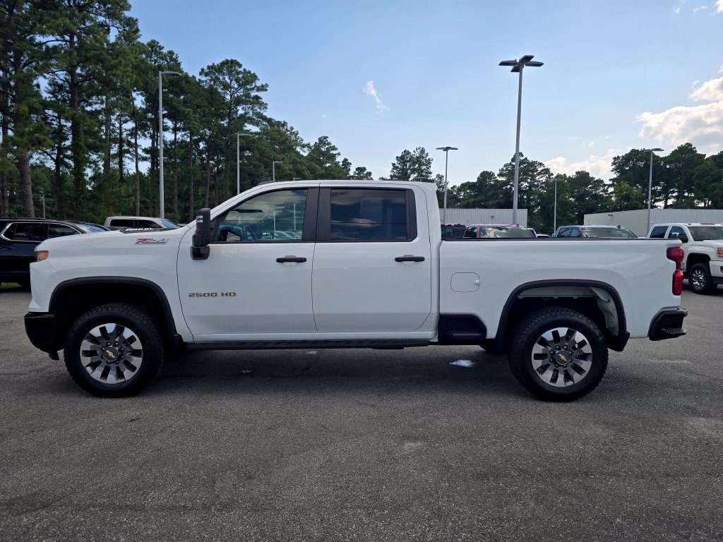Certified 2024 Chevrolet Silverado 2500 Custom w/ Custom Value Package AWD/4WD image 2
