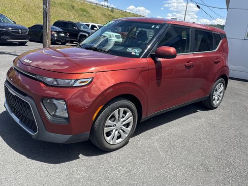 Used 2022 Kia Soul LX FWD image 7