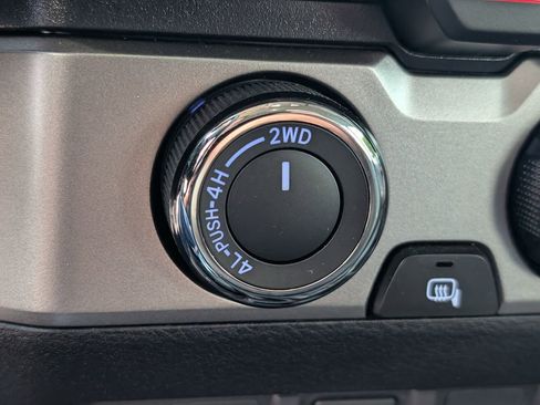 Used 2023 Toyota Tacoma SR image 18