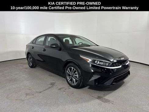 Certified 2023 Kia Forte LXS w/ LXS Technology Package image 3
