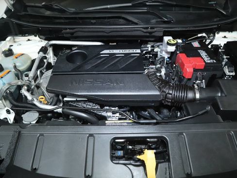 Certified 2023 Nissan Rogue SV w/ SV Premium B Package AWD/4WD image 37