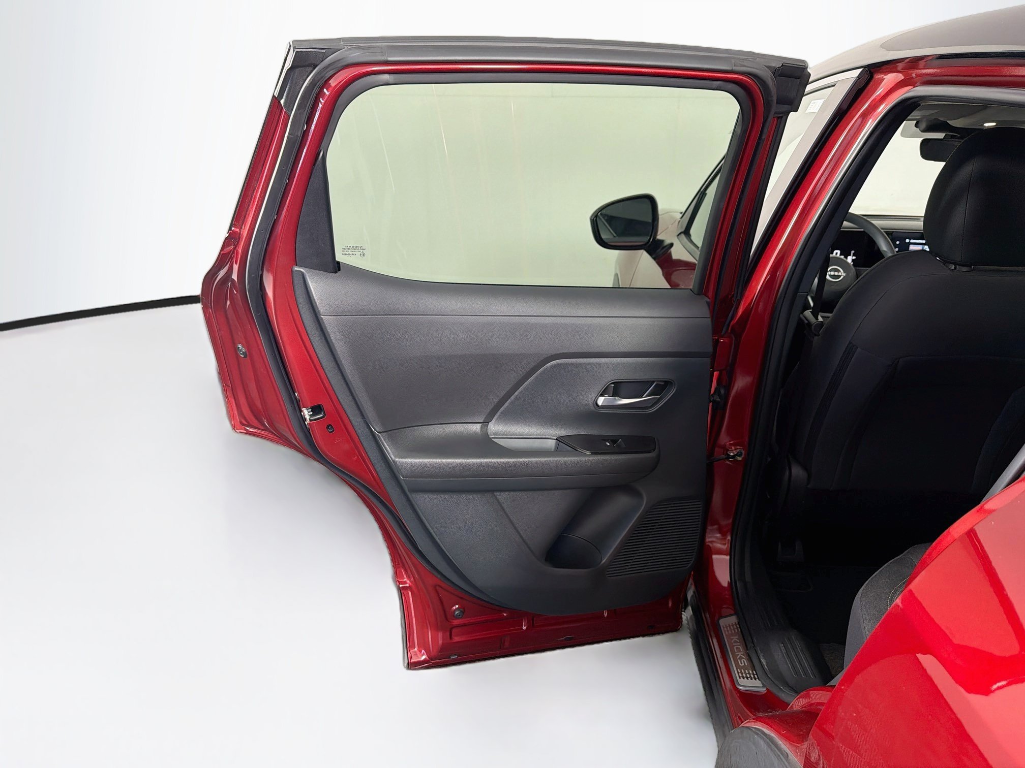Used 2025 Nissan Kicks SV w/ Illumination Package FWD image 27