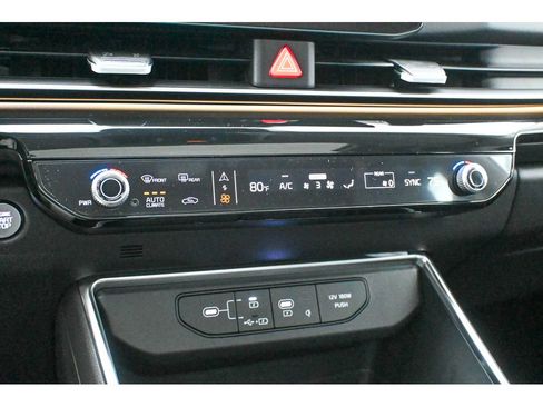 New 2026 Kia Carnival SX Prestige FWD image 32