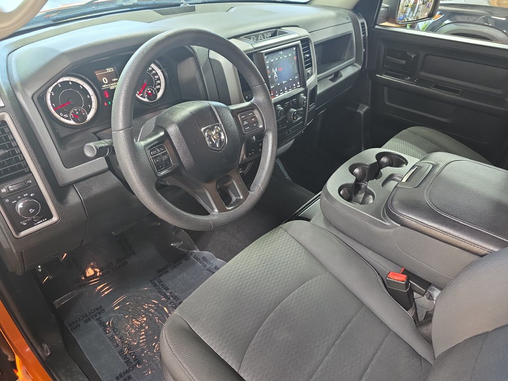 Used 2019 RAM 1500 Express w/ Ignition Orange Sport Package AWD/4WD image 18