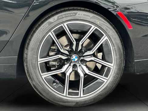 Used 2024 BMW 740i w/ Premium Package RWD image 25